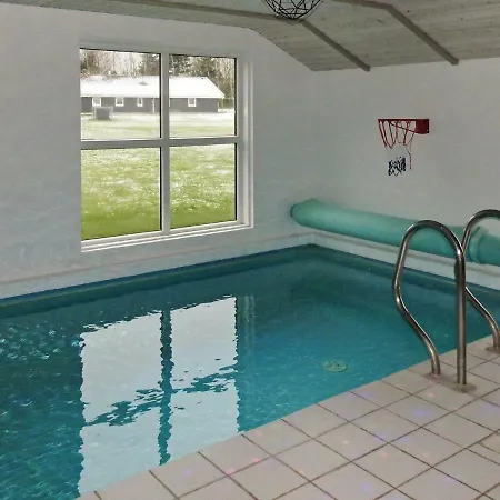 12 Person In Casa de Férias Nordborg